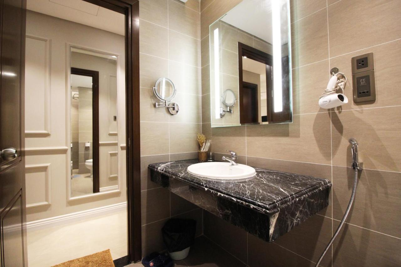 Luxury Neo-Classic Condo Da Nang Bagian luar foto